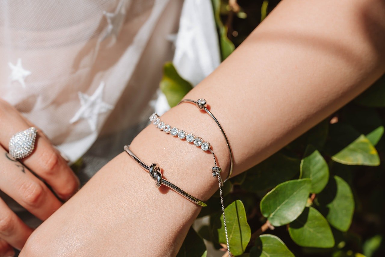 Jewelry & Bracelets