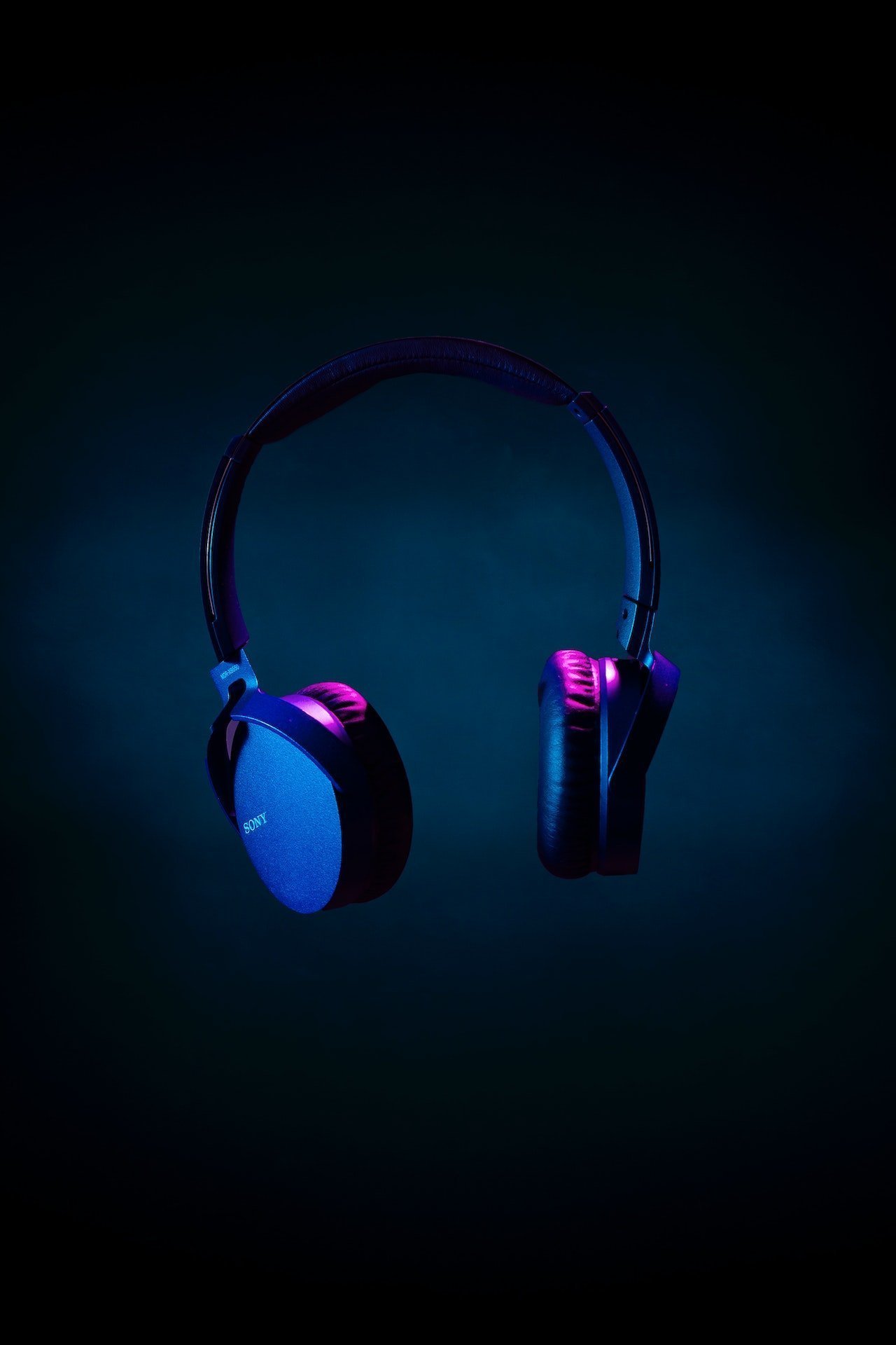 The all new Sony headphones and microphones are taking over the market