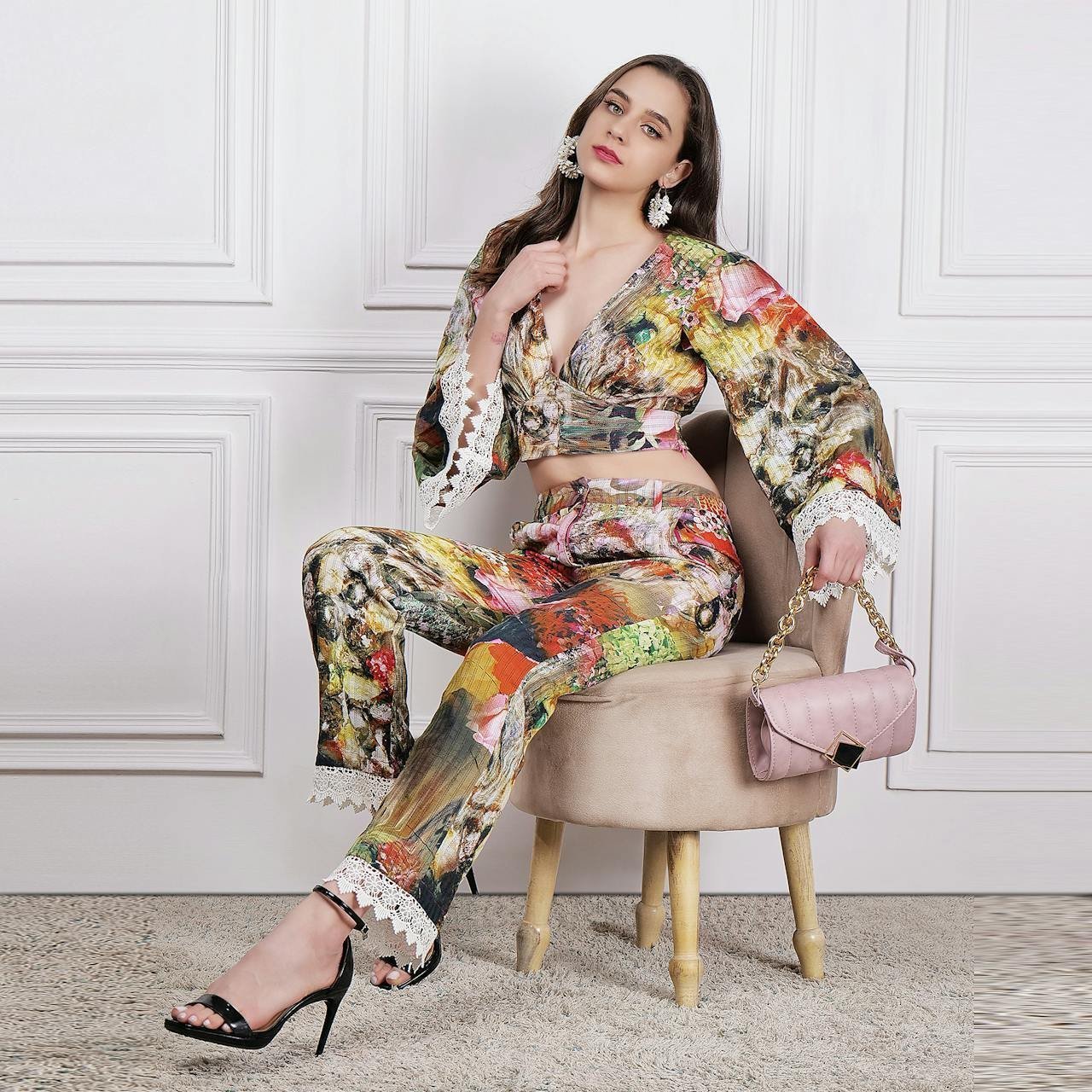 Thrifty Threads: Unearth the Best Vintage Find